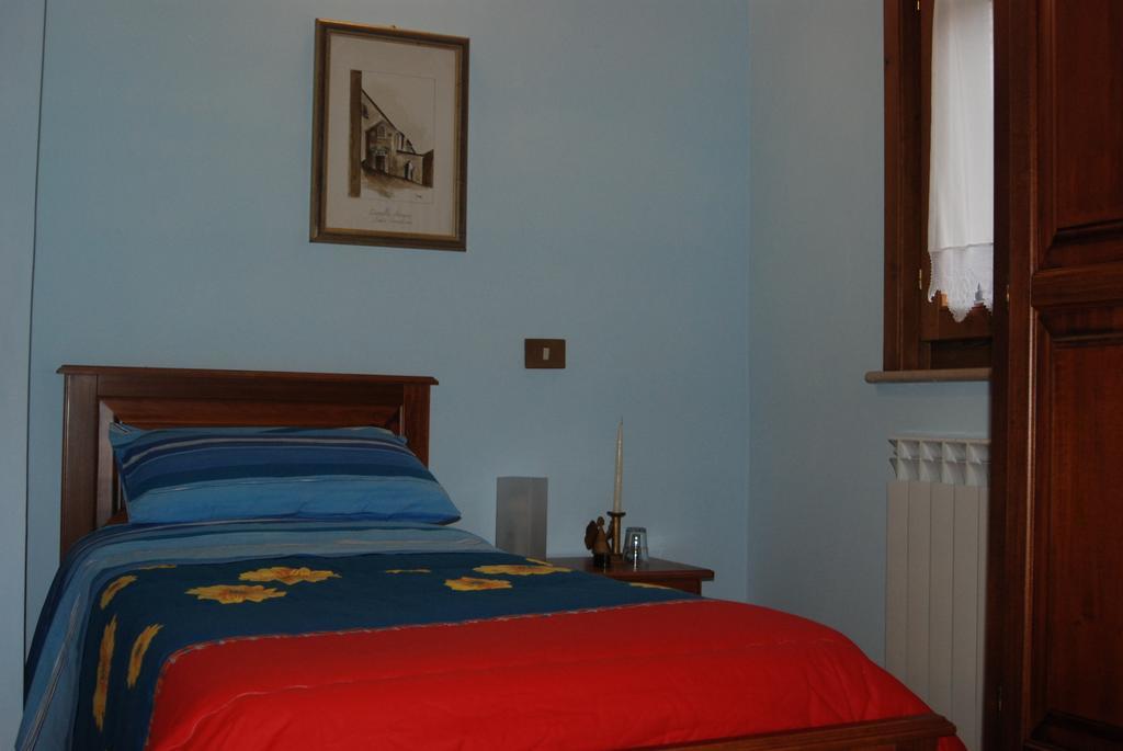Casa Mariu Hotel Sala Consilina Værelse billede