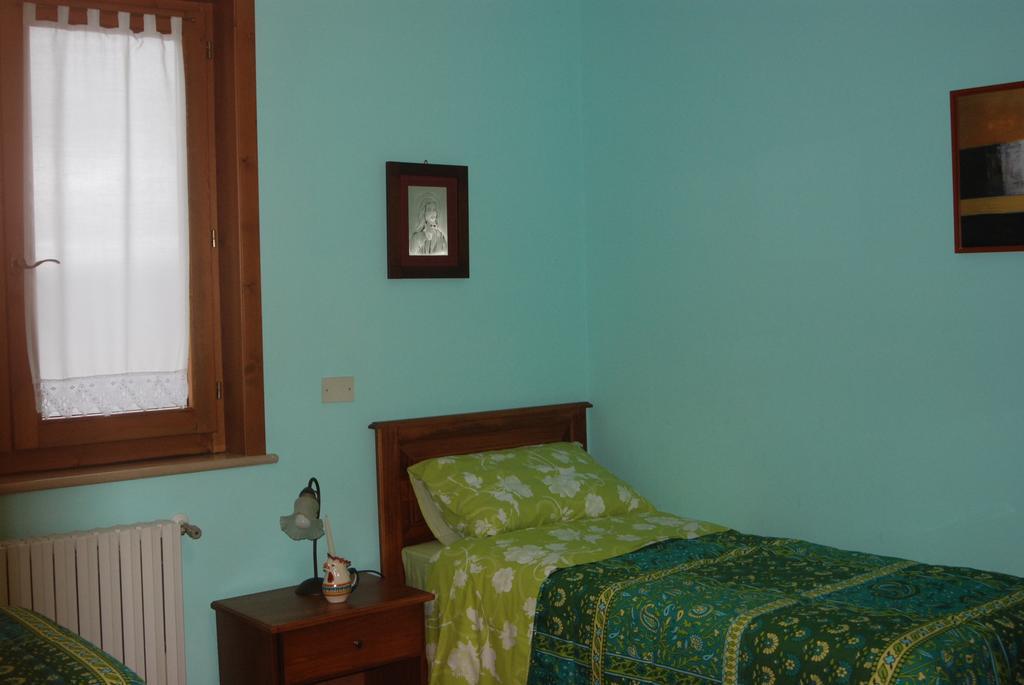 Casa Mariu Hotel Sala Consilina Værelse billede